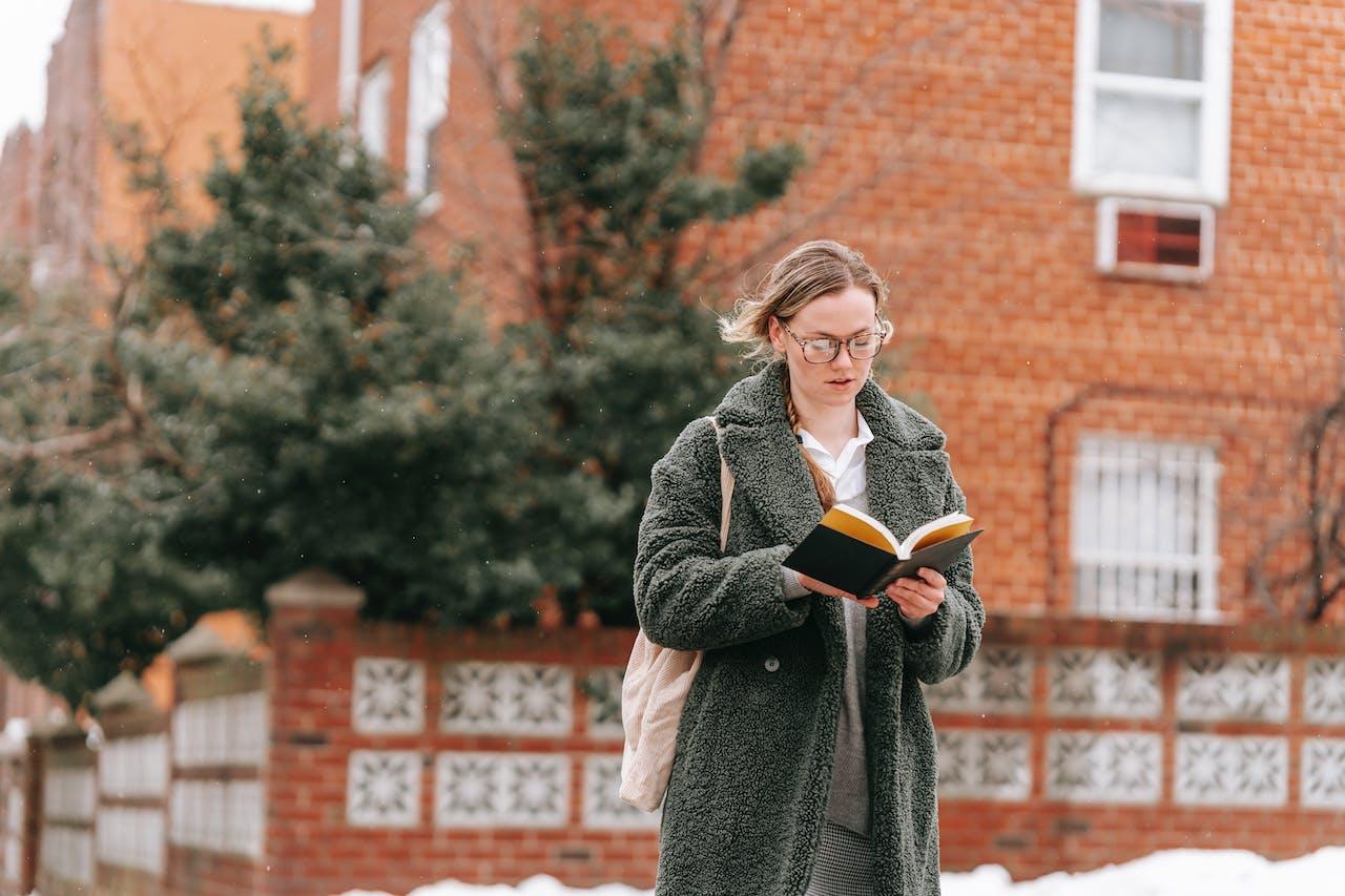 Trendy Winter office outfits for women in 2023 - WHAT THE FLEX