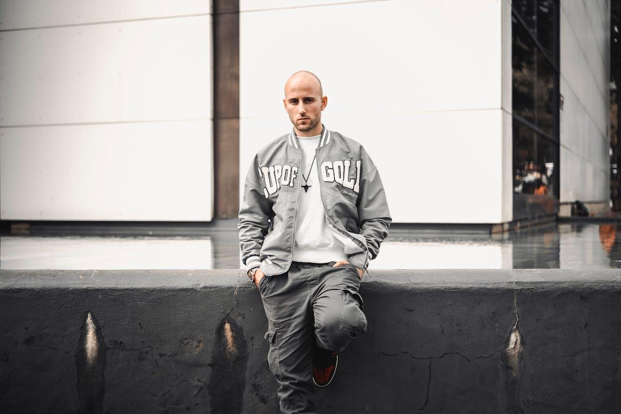 8 Best Street Style Cargo Pants Outfit for men - WHAT THE FLEX
