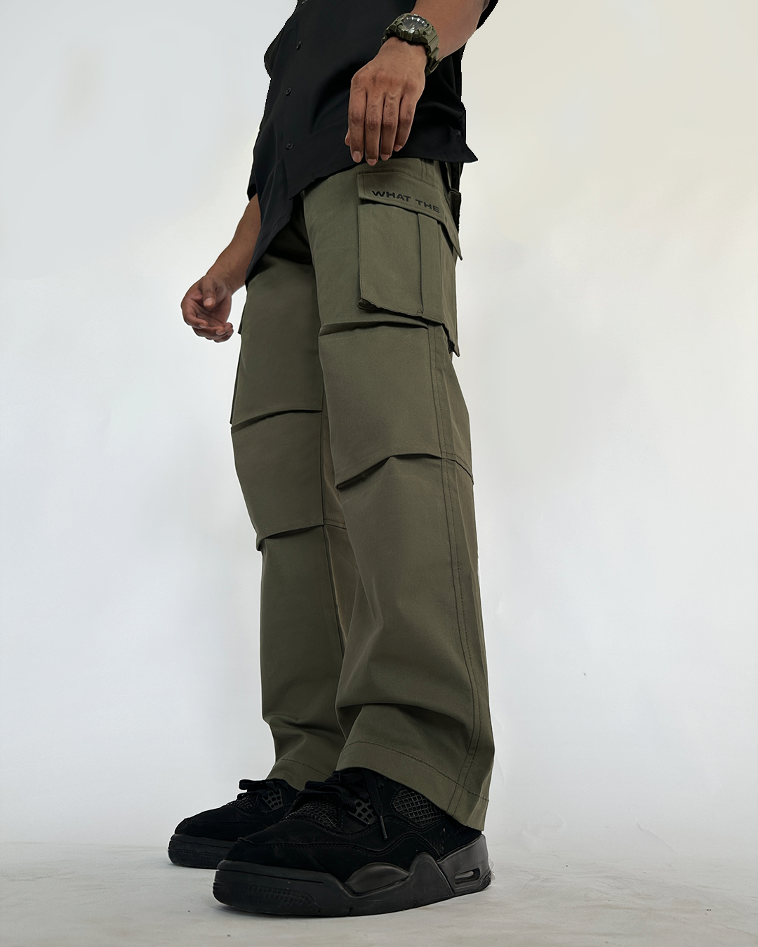 cargo, pants, relaxed, comfortable, pockets, panel, olive