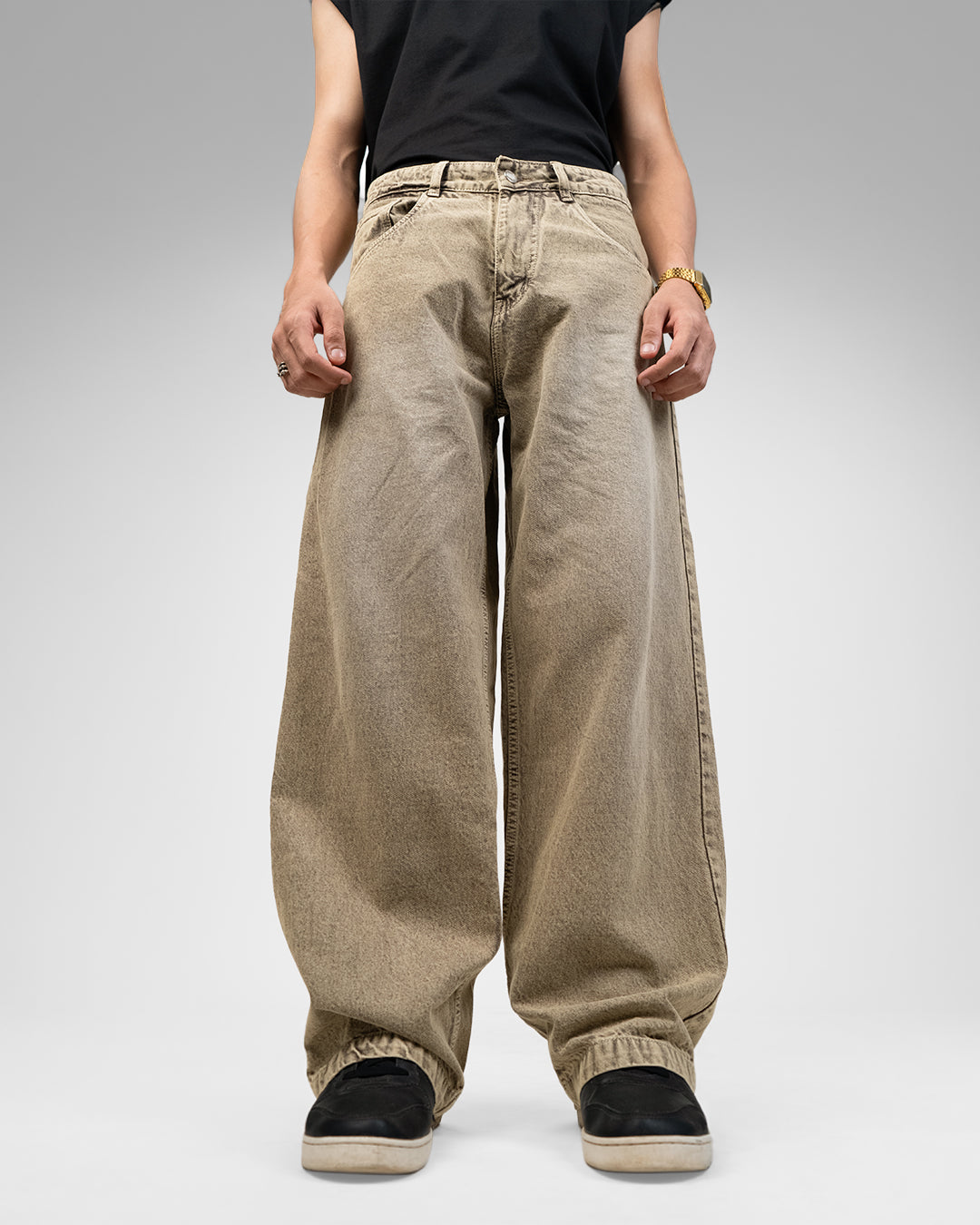 loose fit baggy jeans 