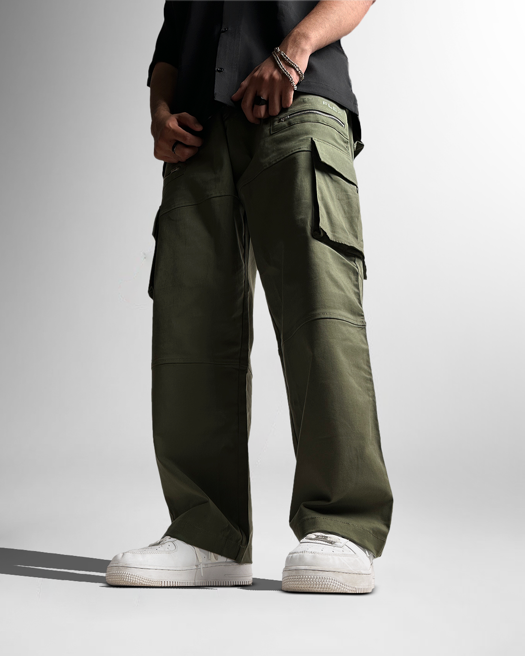 Here's a Peek at J.Crew's Pinteresting November Style Guide | Pants outfit  men, Mens outfits, Green pants outfit